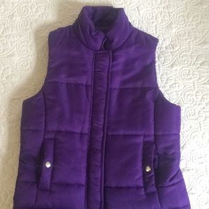 Jones New York puffer vest size Small